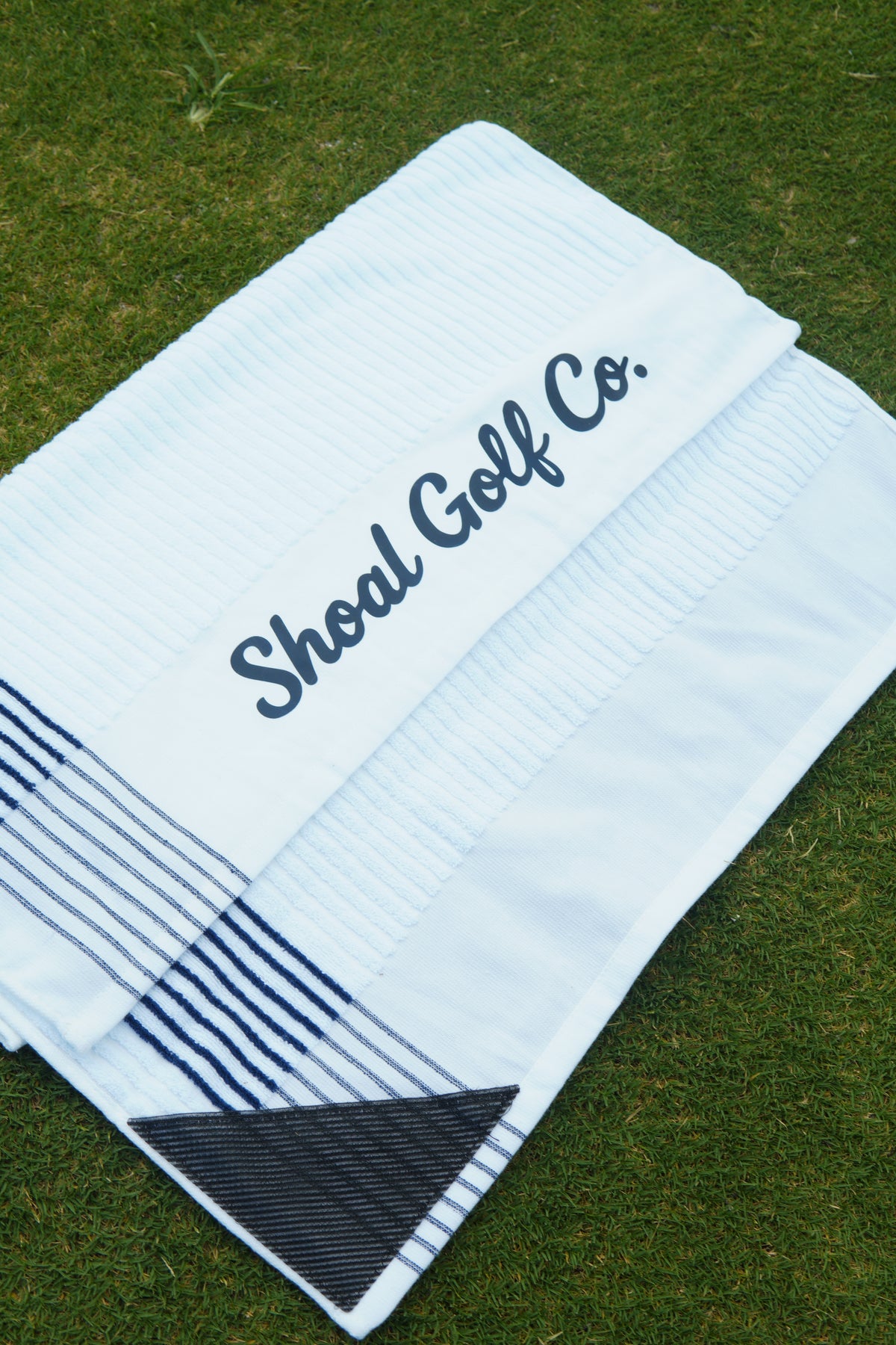 Shoal X No Dirt Caddie Towel White with Navy Stripes